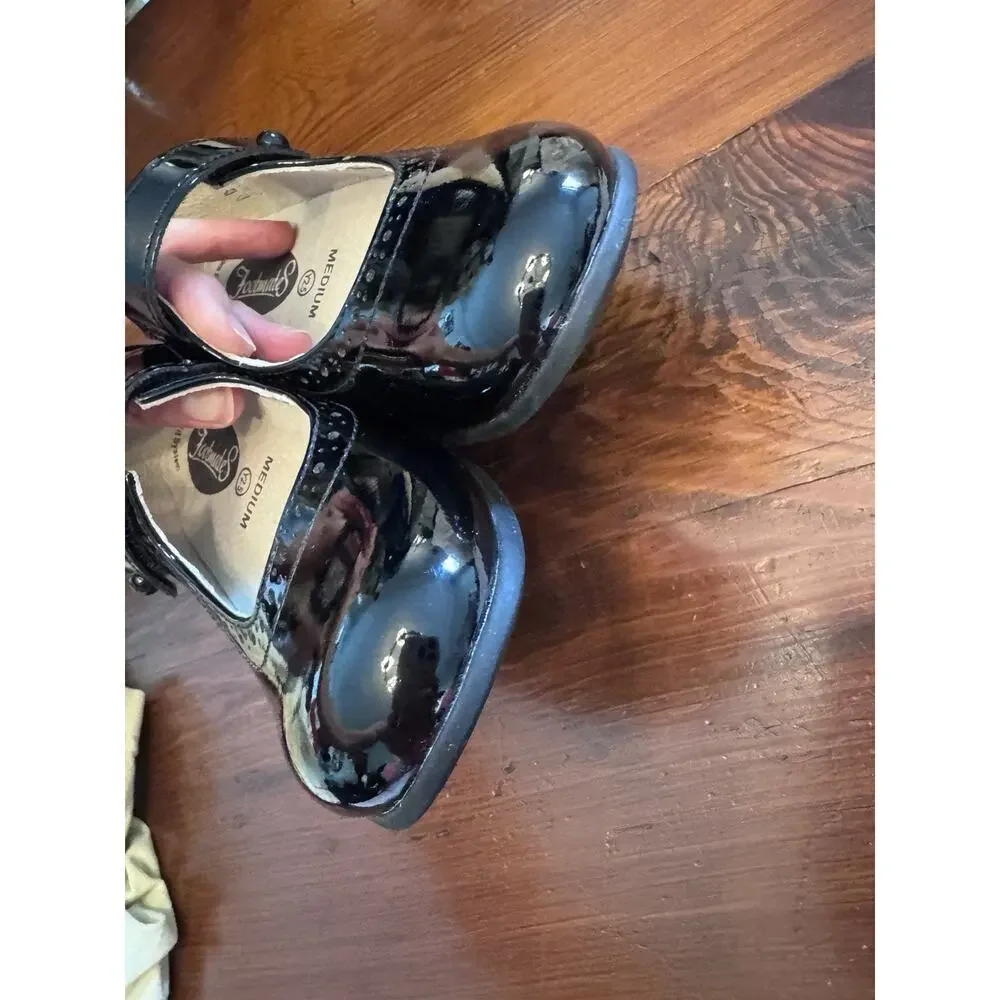 Footmates Emma Mary Janes Navy Patent Leather Dress Shoes - Size 13.5